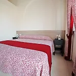 Il Filaro Del Castello Di San Basilio 马里纳皮斯蒂奇