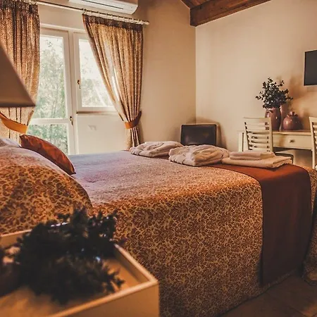 Çiftlik konaklama Il Filaro Del Castello Di San Basilio *