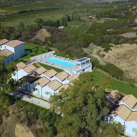 Il Filaro Del Castello Di San Basilio Çiftlik konaklama