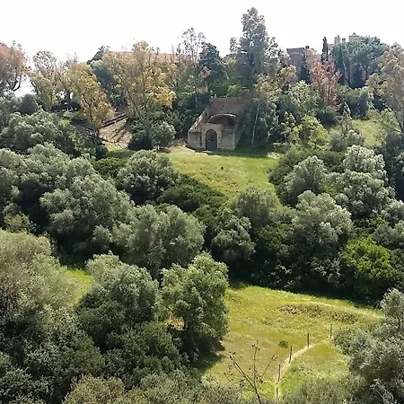 Il Filaro Del Castello Di San Basilio