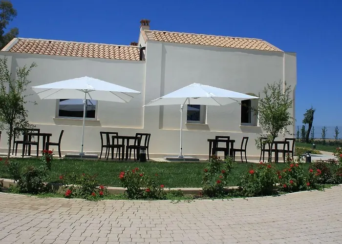 Il Filaro Del Castello Di San Basilio * Marina Di Pisticci