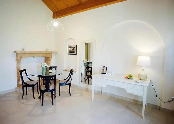 Il Filaro Del Castello Di San Basilio Vakantieboerderij