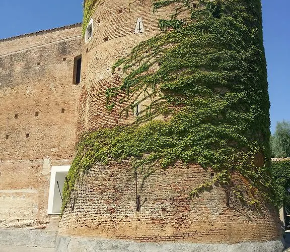 Il Filaro Del Castello Di San Basilio * Marina Di Pisticci