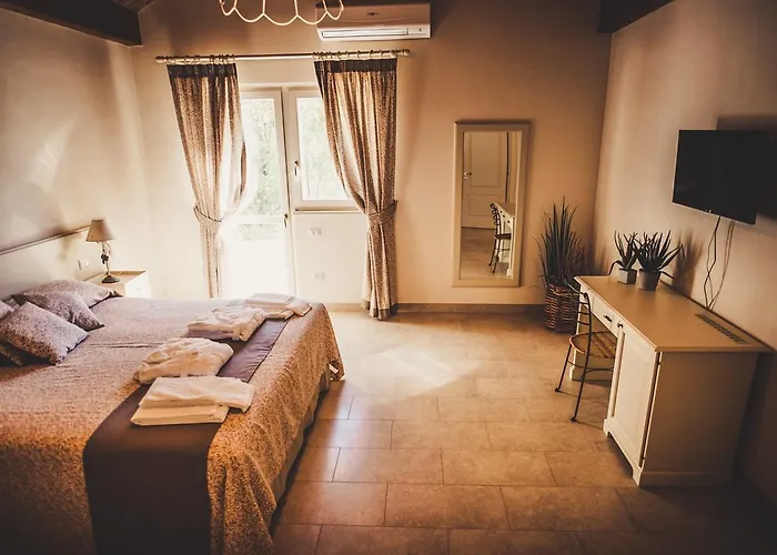 Il Filaro Del Castello Di San Basilio Vakantieboerderij